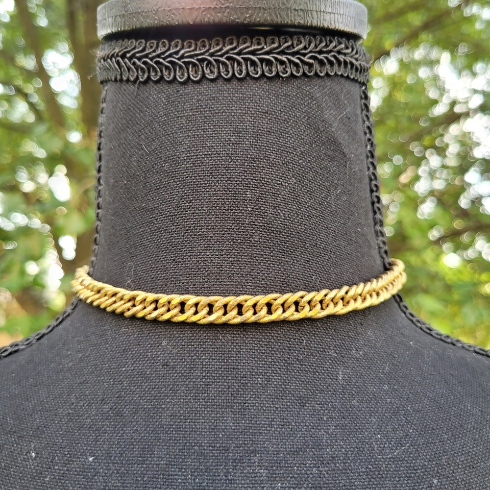 Vintage Chunky Gold Toned Chain Choker Necklace